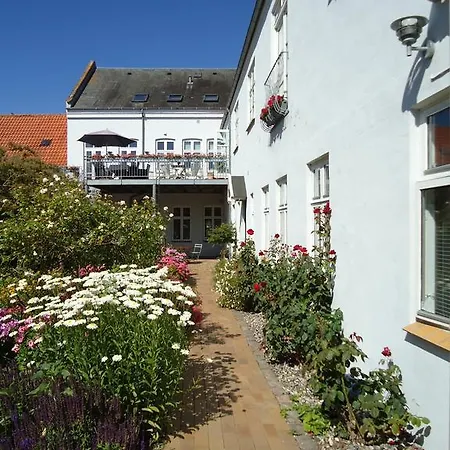 Foldenhus Ferieboliger Og Apartman *